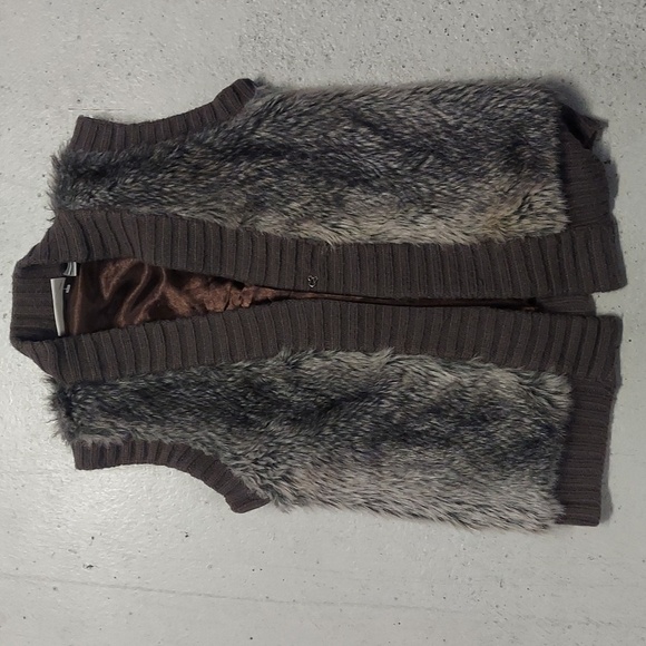 Mob wive winter. Fab. Faux fur vest by urban behavior - Picture 1 of 3
